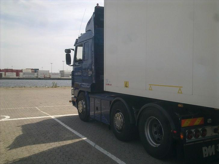 Min vogn ved H C Svendsen.  billede 99