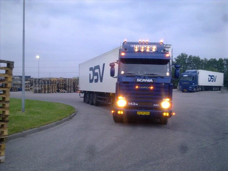 Min vogn ved H C Svendsen.  billede 102