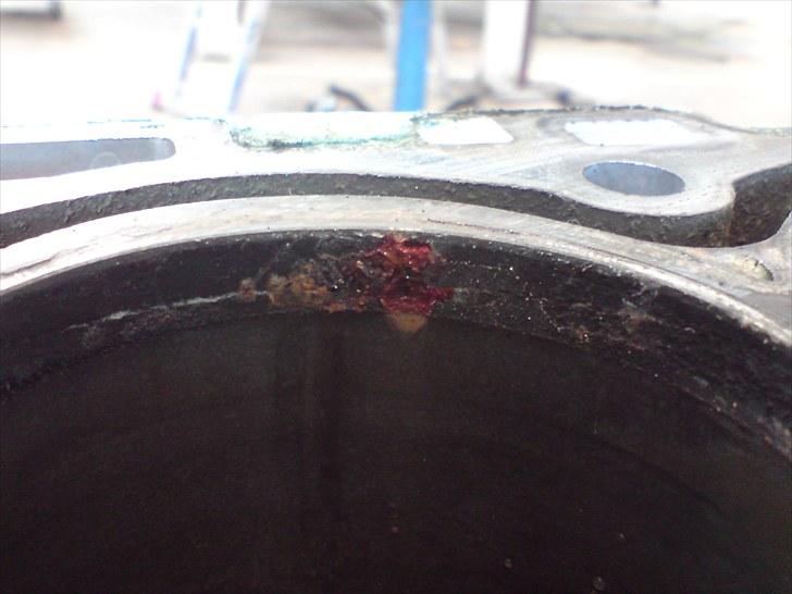 Forkert kølervæske = død motor!! billede 4