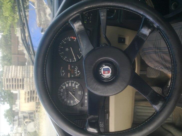 Bmw E28 528 TIL SALG I DELE billede 1