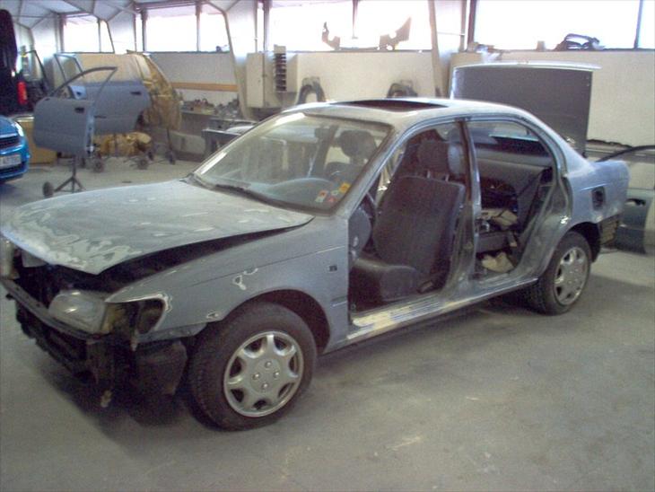 {{currentPhoto.altText}} billede {{currentPhoto.number}}