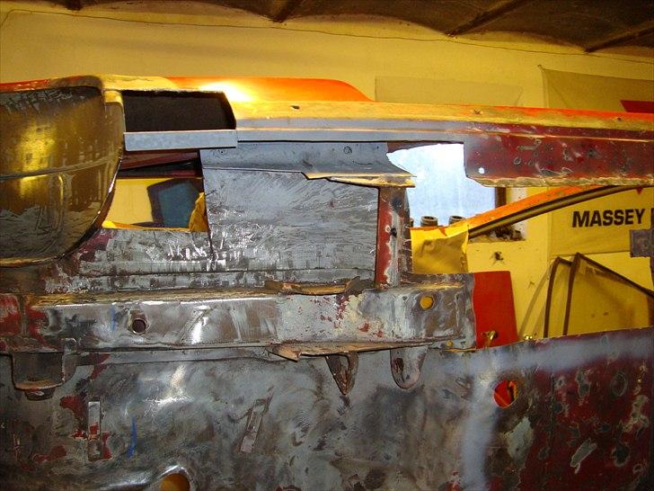 Manta B projekt - Ér godt igang med at se på russten i højsre side :) ALT skal laves, så den er 110 % rust fri. billede 56