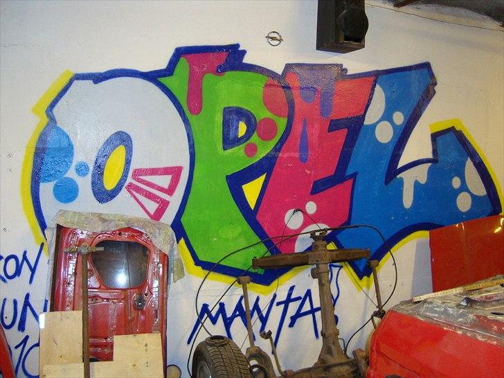 Manta B projekt - OPEL MANTA Fik jeg malet til min 20 års, af L Ron Harald, Æ mann :) En gave fra min dejlige kæreste :) billede 62