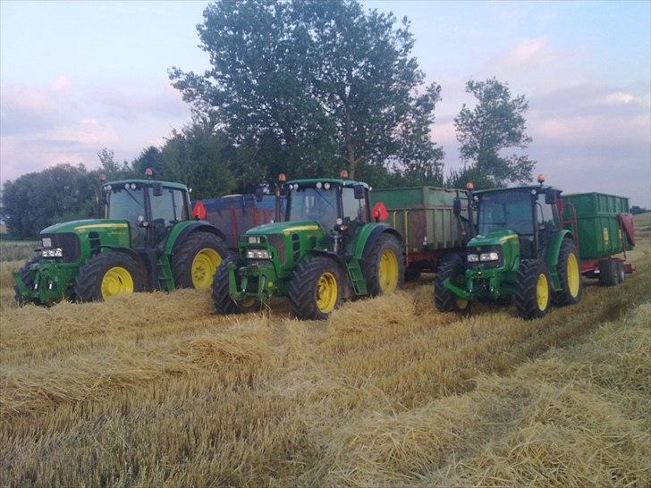 Billeder af de grønne på gården - JD 7530-JD 6630-JD 5100 R billede 22