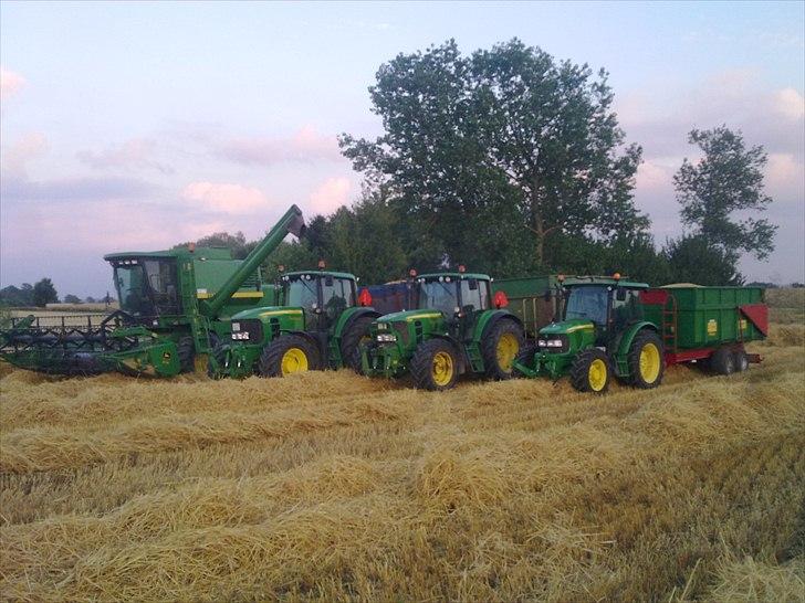 Billeder af de grønne på gården - JD 1170 - JD 7530 - JD 6630 - JD 5100 R billede 24