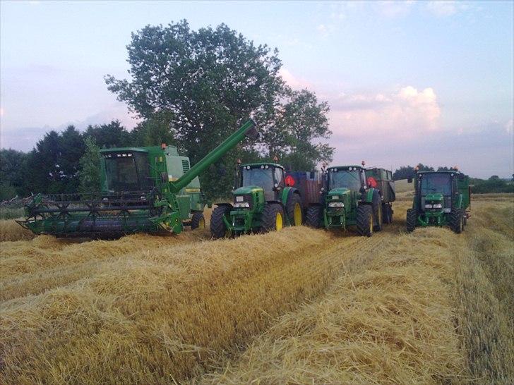 Billeder af de grønne på gården - JD 1170 - JD 7530 - JD 6630 - JD 5100 R billede 25