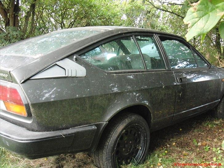 Alfa Romeo Alfetta GTV 2000 - Uhhh....

Ronald A1 fælge.
De skal sættes i stand, klassiske på en GTV. billede 6