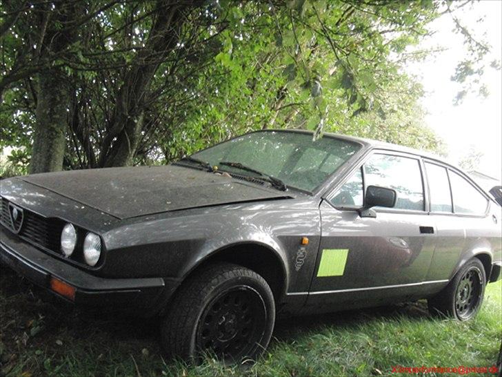 Alfa Romeo Alfetta GTV 2000 - Klassiske linie billede 3