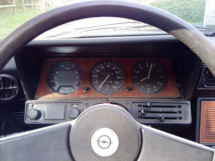 Opel commodore b coupe  billede 4