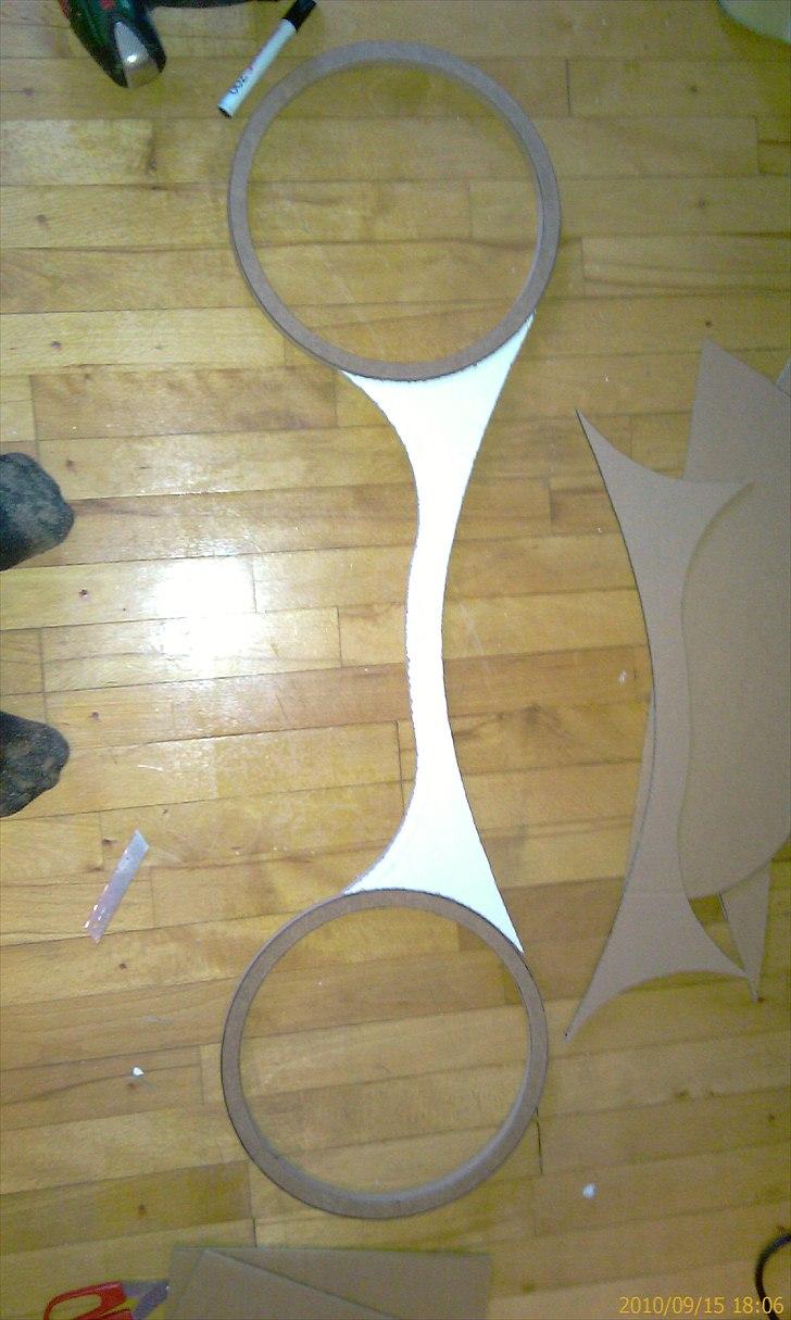 12 tommer glasfiber kasse. ICE - Var nødvendigt med den tværstiver for og få kassen stor nok billede 8