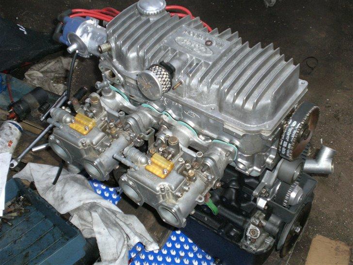 Mit Ford Escort Cabrio projekt! - Dobbelt dellorto DHLA 40mm.

Håber den kommer til at kører godt! billede 15