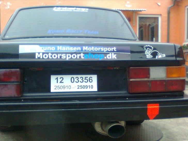 Volvo 242 rallybil år 1980 billede 2