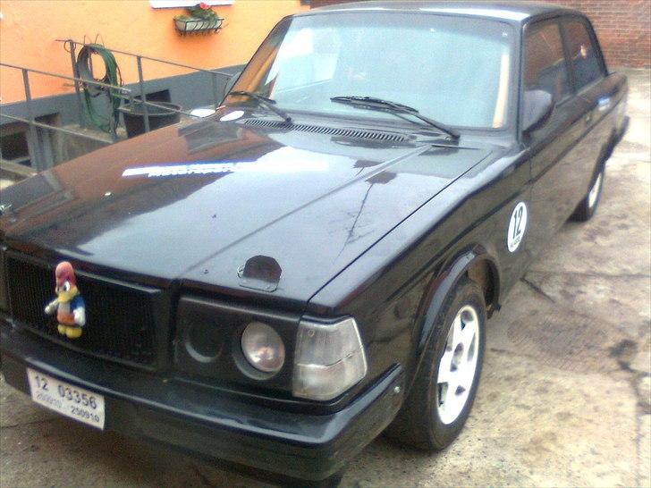 Volvo 242 rallybil år 1980 billede 4