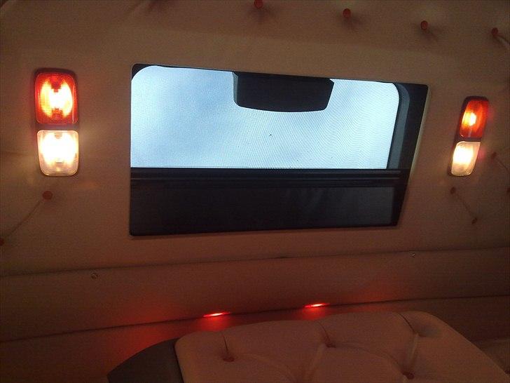 Nyby Transport - Der er lysdæmper til de røde lamper(eftermonteret). billede 9