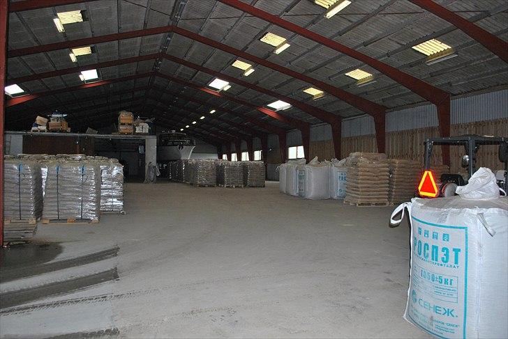 Lager i Vejle / Tørring - Her er motorbåden kommet ind..Og de nye træpiller.. billede 17