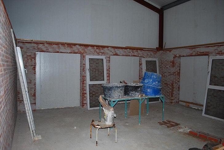 Lager i Vejle / Tørring - Igen den helt nye 400 kvm store hal. Her bliver lavet vinduespartier og kontorer. billede 24