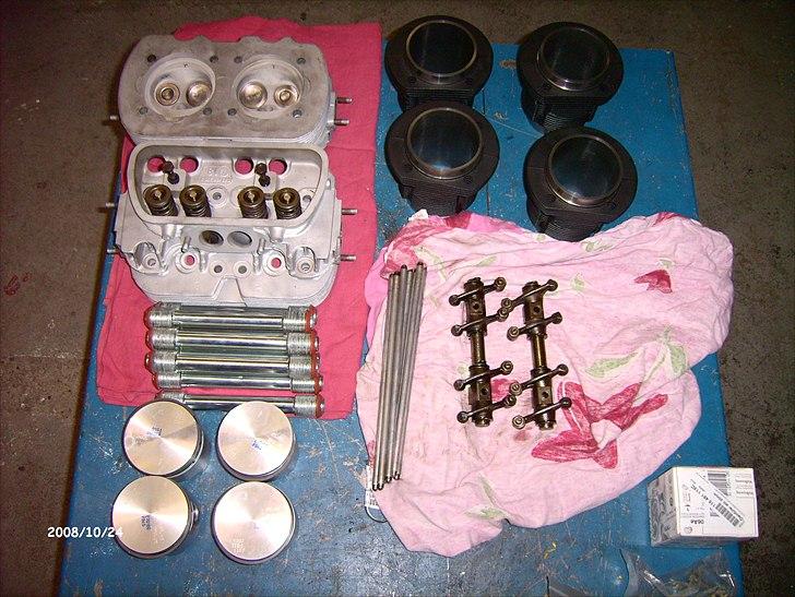 VW Karmann Ghia Cabrio projekt - Klar til samling med nye 1600 cyl og stempler, forniklede stødstangsrør billede 9