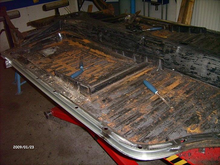 VW Karmann Ghia Cabrio projekt - Klar til blæsning billede 29