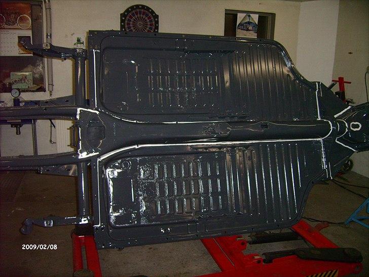 VW Karmann Ghia Cabrio projekt - Sandblæst, metalliseret, epoxygrundet og fuget billede 30