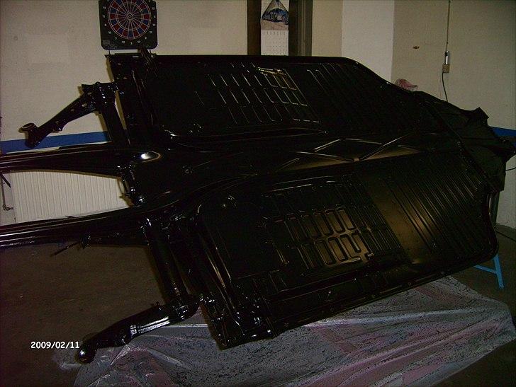 VW Karmann Ghia Cabrio projekt - Lakeret med sort silkemat autolak billede 32