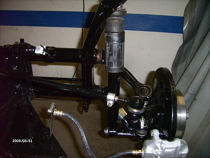 VW Karmann Ghia Cabrio projekt - Bla nye bærekugler presset i. billede 43