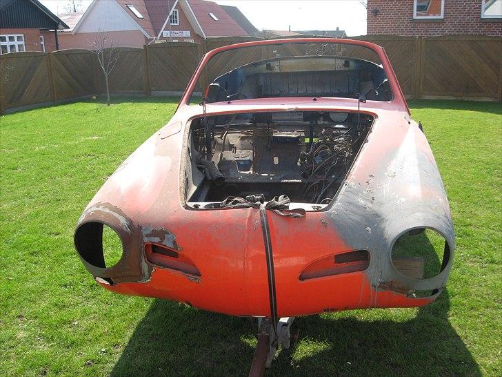 VW Karmann Ghia Cabrio projekt - Ja så kom overdelen hjem igen billede 55