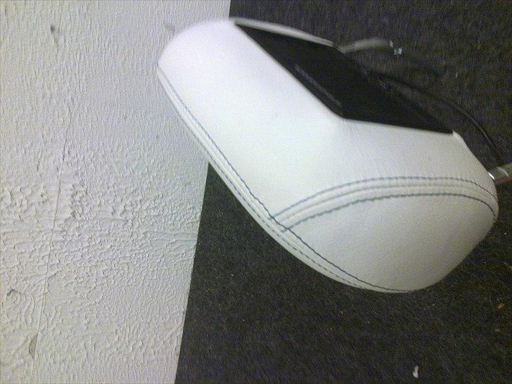 APkabinedesign biler som jeg har lavet noget til - Nakkestøtte med blå dobbel sygninger og indbygget skærm billede 46