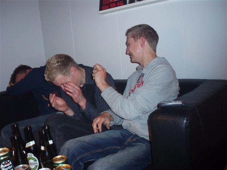 Svendeprøve fest - Bob død... billede 86