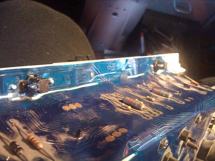 DIY LED pærer "Golf 2" - Ik nogle trælse ledninger eller noget.. hvis du har brugt ordenlige dioder skal du heller ik tænke på om der sku springe en pære lige foreløbig billede 20