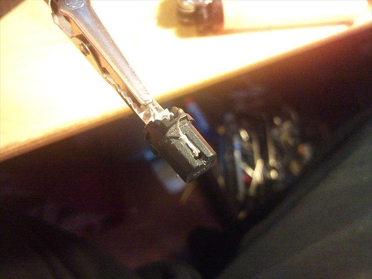 DIY LED pærer "Golf 2" - Buk dem helt tæt til så der kan loddes billede 10