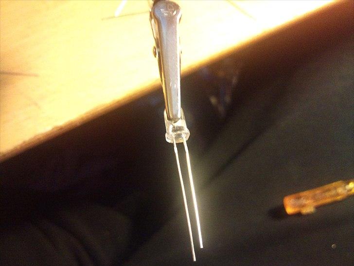 DIY LED pærer "Golf 2" - Dioden.. har her valgt nogle Røde billede 4