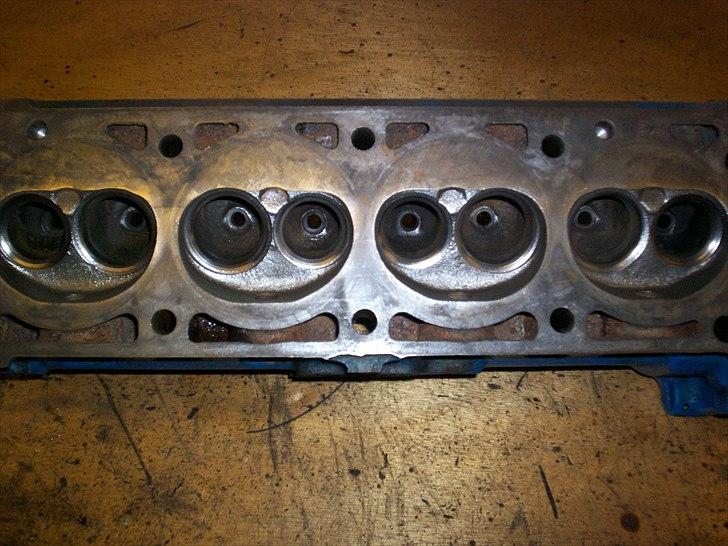 Opel CIH Projekt - Elendigt flow. Der kan nemt optimeres lidt, især på kanten mellem ventilfræsningen og støbningen, samt især udporte til pakningshul. billede 21