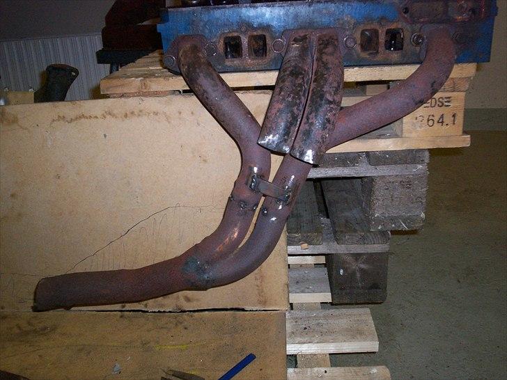 Opel CIH Projekt - Nu blev motoren pakket godt ind, for det er tid til at svine i værkstedet. Udstødningen er sjovere at bygge inden motoren er færdig ! billede 49