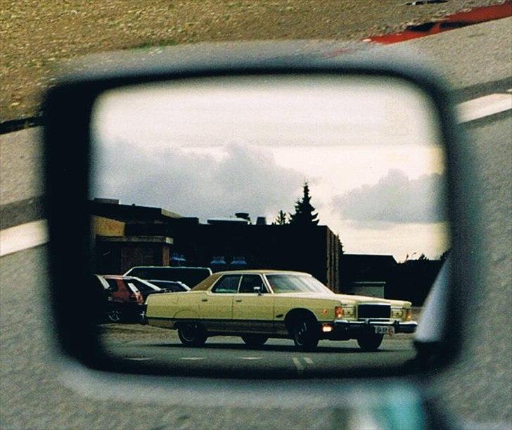 1976 Mercury Grand Marquis - I Cadillac'ens sidespejl
bemærk cornering light billede 15