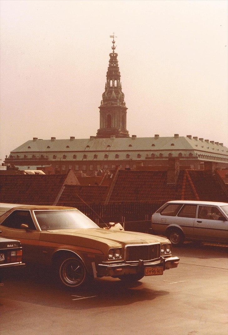 1974 Ford Ranchero GT - Når man ikke var så nervøs for ridser, var det en udfordring at prøve parkeringshusene af. 
 billede 13