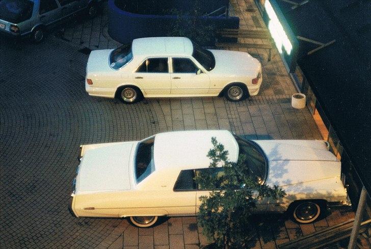 1973 Cadillac Coupe de Ville - En Mercedes 280/380 SE'er ligner pludseligt en 190'er. :-) billede 46