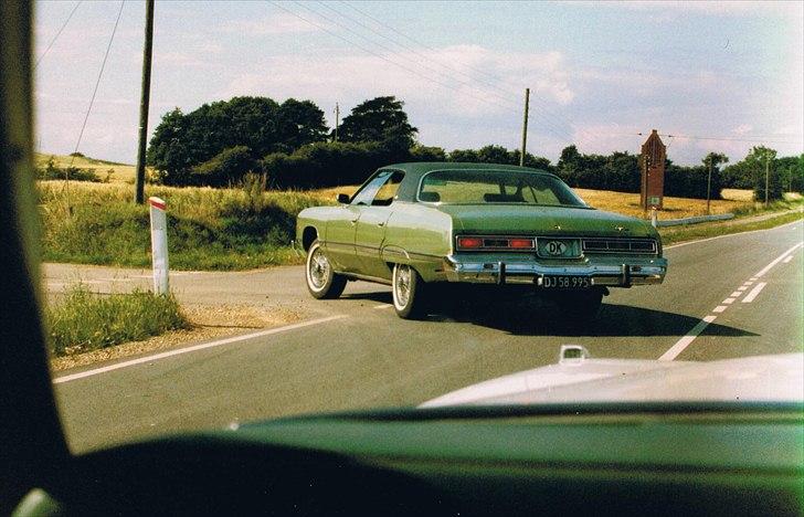 1973 Cadillac Coupe de Ville - Sidder godt og nyder udsigten. Kan man forlange mere? billede 56