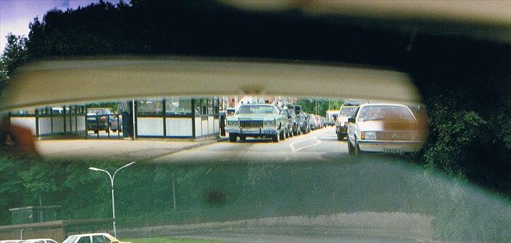 1973 Cadillac Coupe de Ville - Det her er de "gode gamle dage", hvor grænsen stadigt var bevogtet, valutaen syd for grænsen  var D-Mark og prisen på 1 liter benzin under 1 DM. billede 54