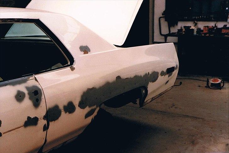 1973 Cadillac Coupe de Ville - Zink. Ingen steder var rusten blevet til gennemtæringer. billede 23