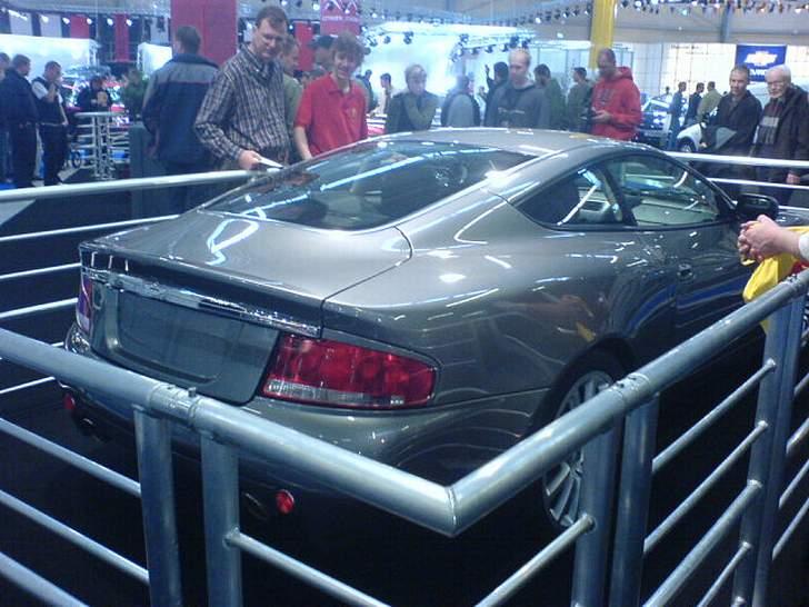 Herning Bilmesse 2005 - Mmm, søjde mås :) billede 6