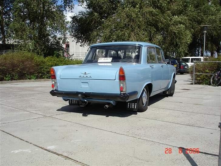 Fiat 1800 B fra 1966 - Mangler " kun " et par bøsninger i forhjulsophæng, og noget bagbremser der bremser skævt billede 25