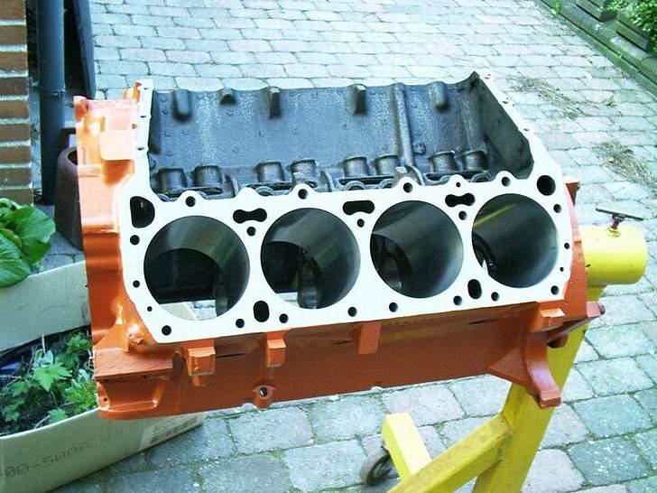 Min gamle 1970 Dodge Challenger R/T - Blokken, nyboret og malet Hemi Orange billede 16