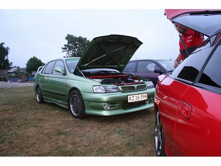 {{currentPhoto.altText}} billede {{currentPhoto.number}}