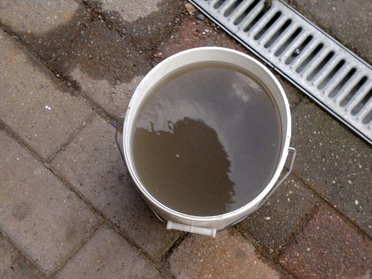 Hoved rengøring af bil - Spand nr. 6 Under rengøring billede 13