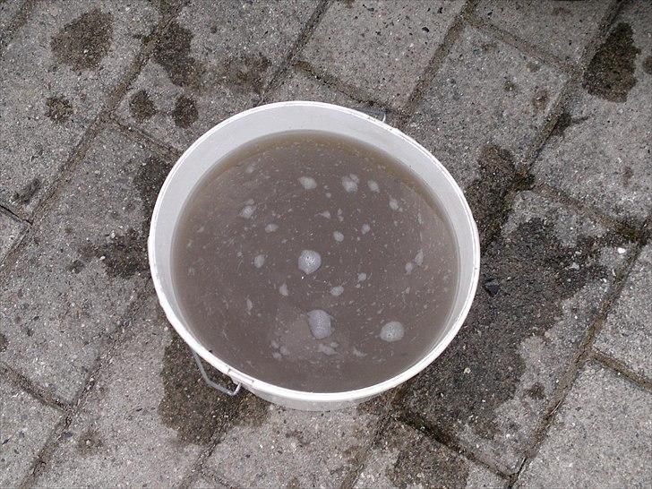 Hoved rengøring af bil - Spand nr. 4 Under rengøring billede 15