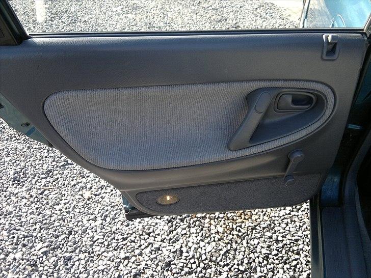 Hoved rengøring af bil - Det færdige Resultat Dørbeklædning Bagdør Venstre side billede 31