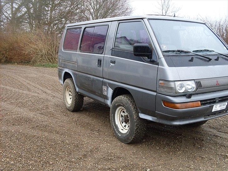 Mitsubishi L300 Cosmos 4x4 billede 5