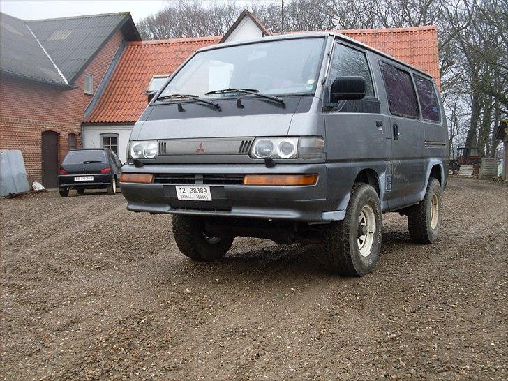 Mitsubishi L300 Cosmos 4x4 billede 6