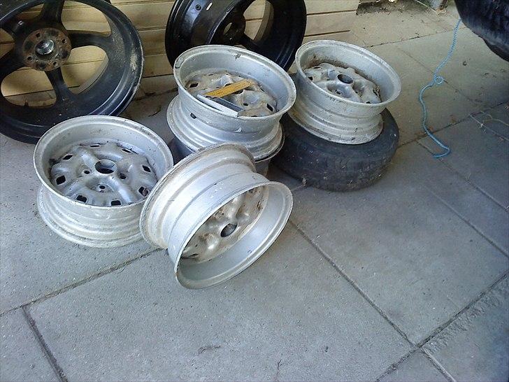 Fiat fælge m. bred kant billede 1