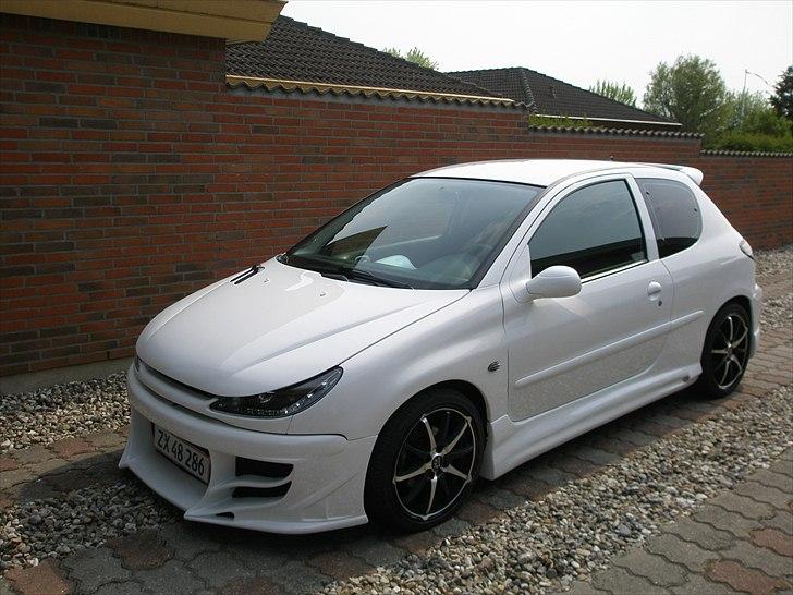 Fast and furious carshow 2011 med min peugeot 206 billede 12